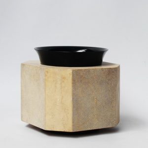 Jul Vase by Elan Atelier
