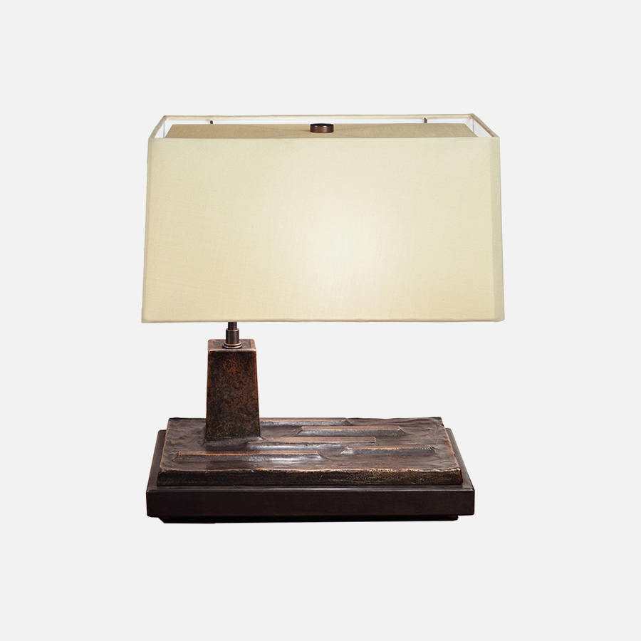 Insurgo Table Lamp