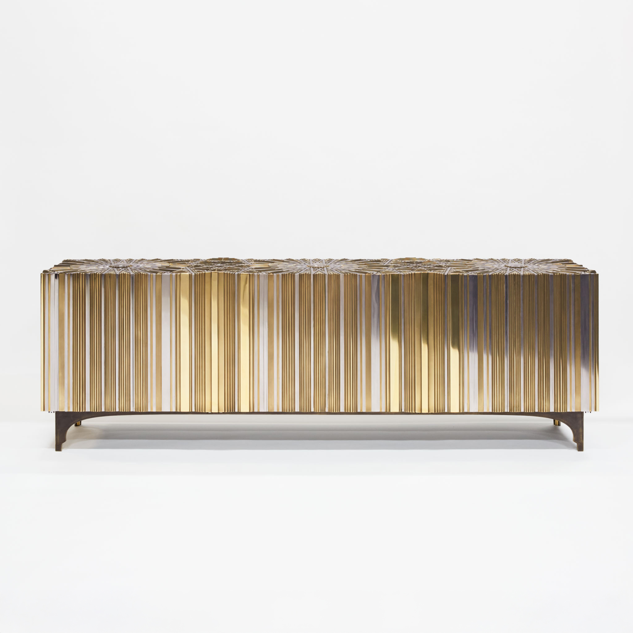 eb-12-02-23-enfilade-laiton-inox-001-photo-harry-matenaer
