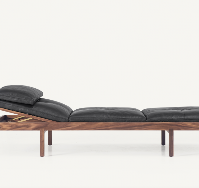 Daybed by BassamFellows