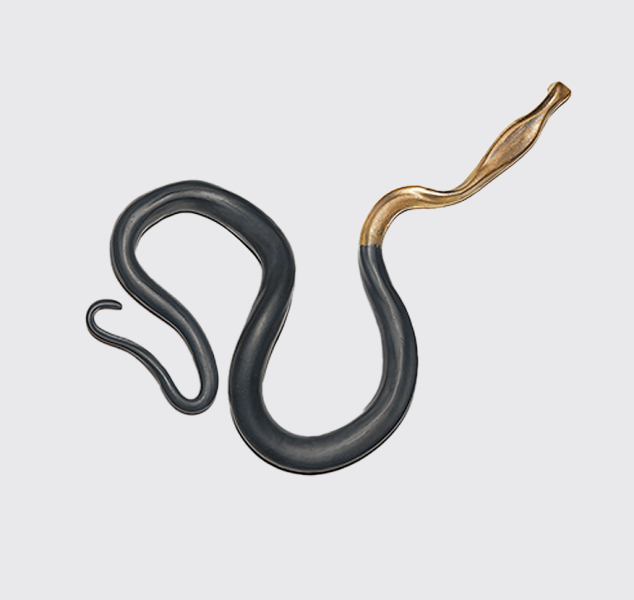 Individual Serpentine – Gris Luster (Medium) by Linda Fahey