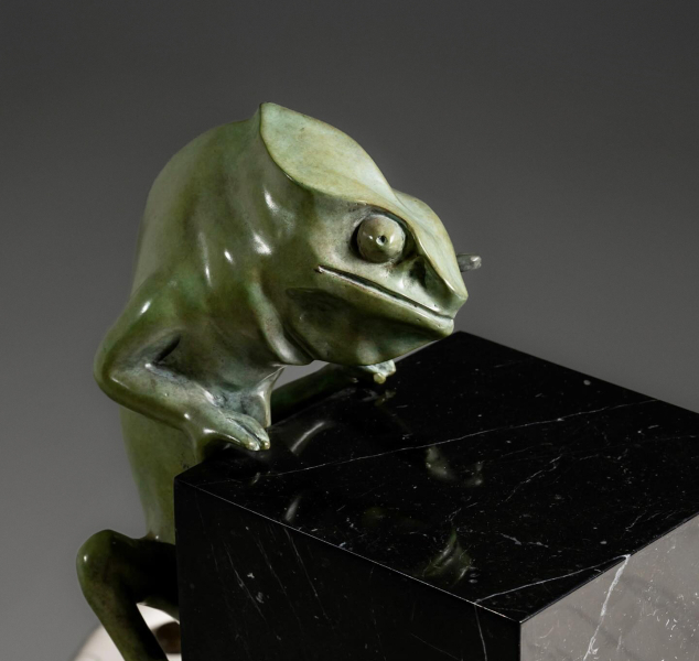 Chameleon Sculpture by Elan Atelier
