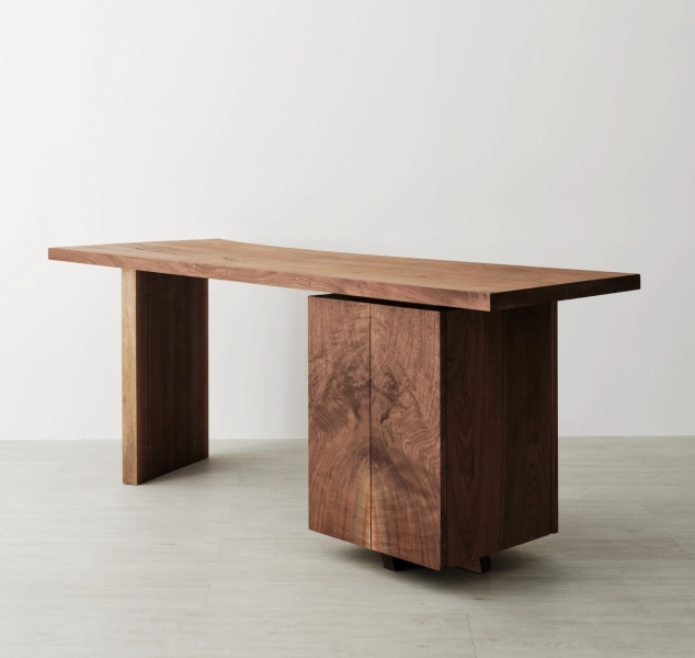 Mira Desk by Gregory Beson