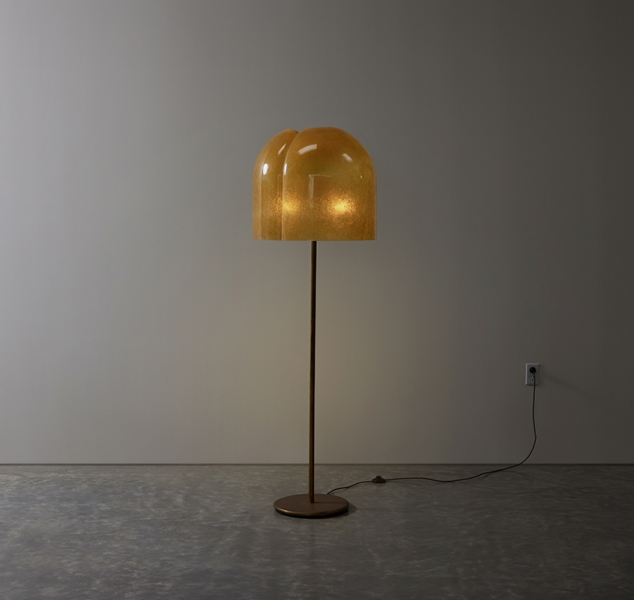 Guscio Floor Lamp by Vittorio Gregotti Tricia for Valentini