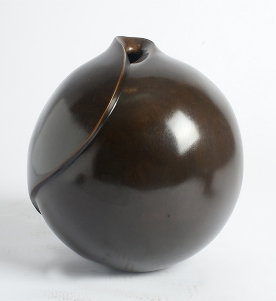 Hickory Vase by Elan Atelier