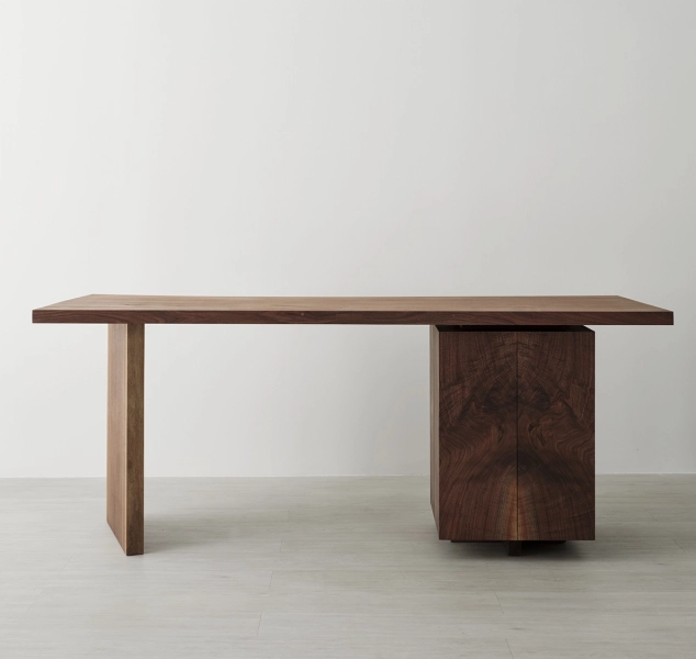 Mira Desk by Gregory Beson