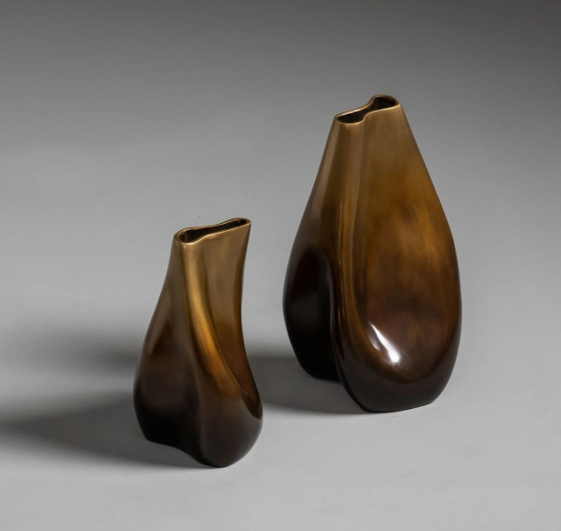 Nashi Vase by Elan Atelier