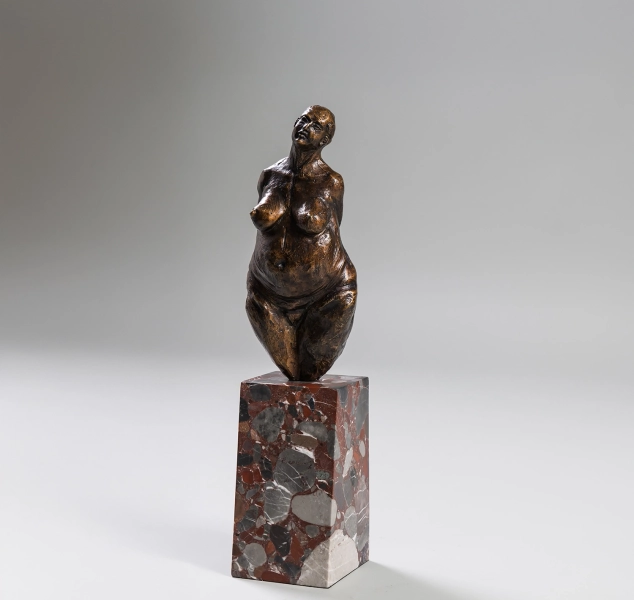IHR Sculpture by Elan Atelier