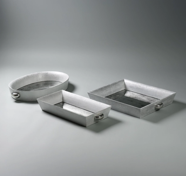 Yves Tray by Elan Atelier