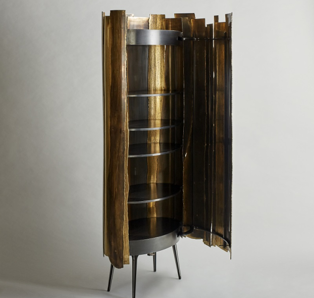Cabinet Plasma by Erwan Boulloud